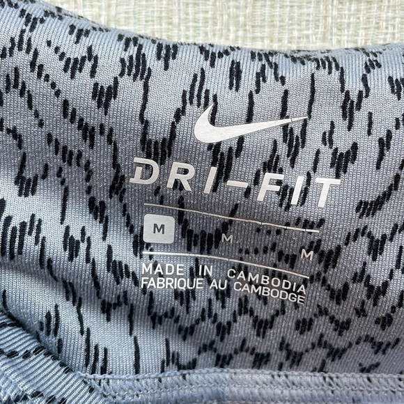 Nike Women Epic Run Tight Fit Dri-Fit Capri crop pant 904916-012 Size Medium - Picture 8 of 9